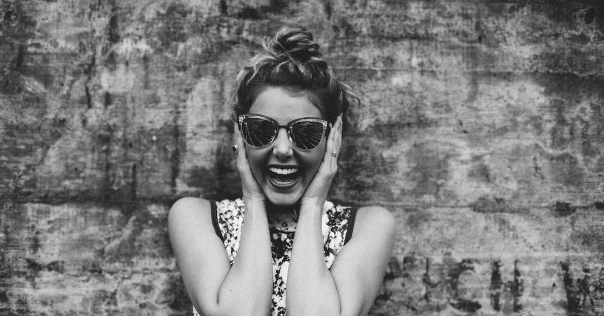 10 Heartwarming Ways to Wish a Happy Birthday to Your Niece [+ Examples]