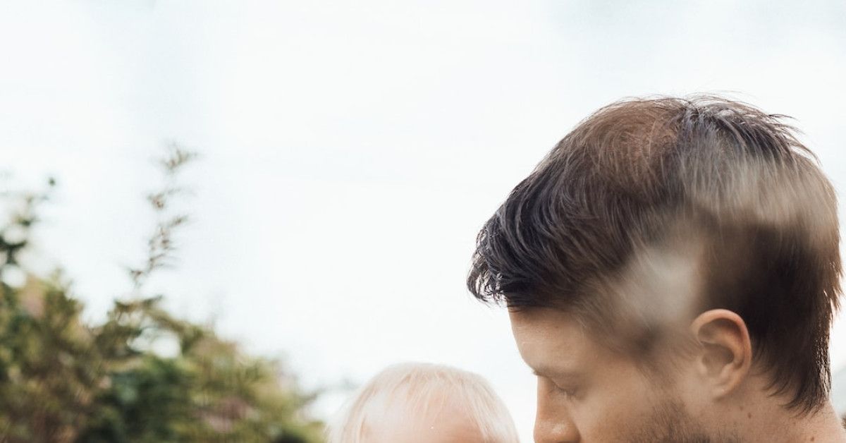 Dad's Big Day: Hilarious Birthday Wishes to Light Up the Celebration!